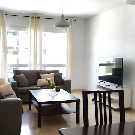 Teatinos Apartamento *